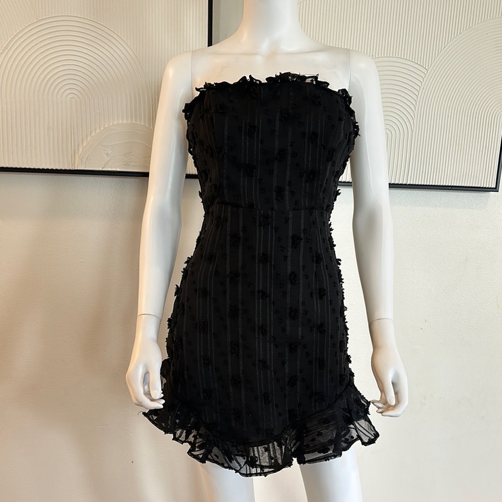 Lina Black Strapless Bodycon Cocktail Dress